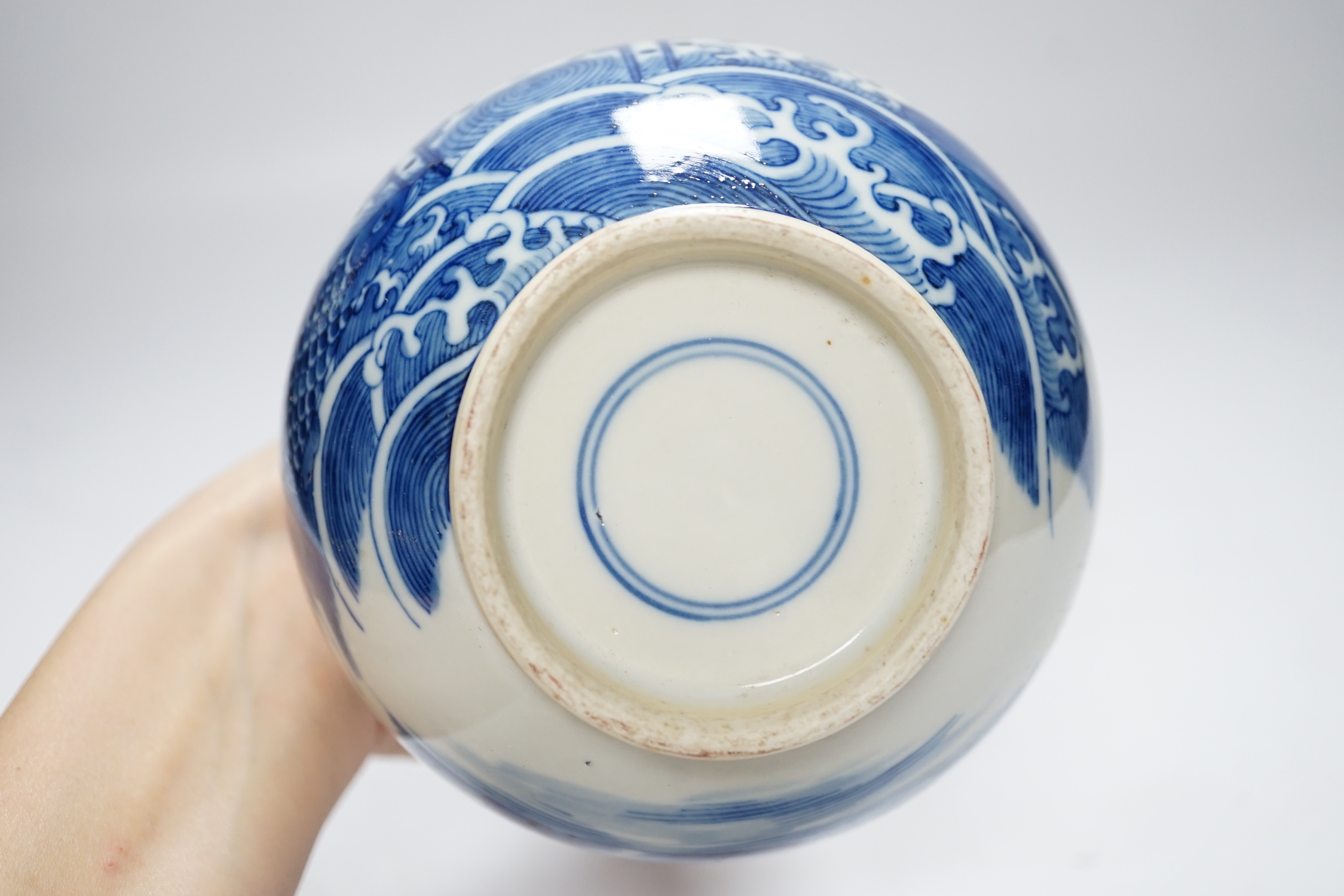 A Chinese blue and white dragon vase, 27cm high